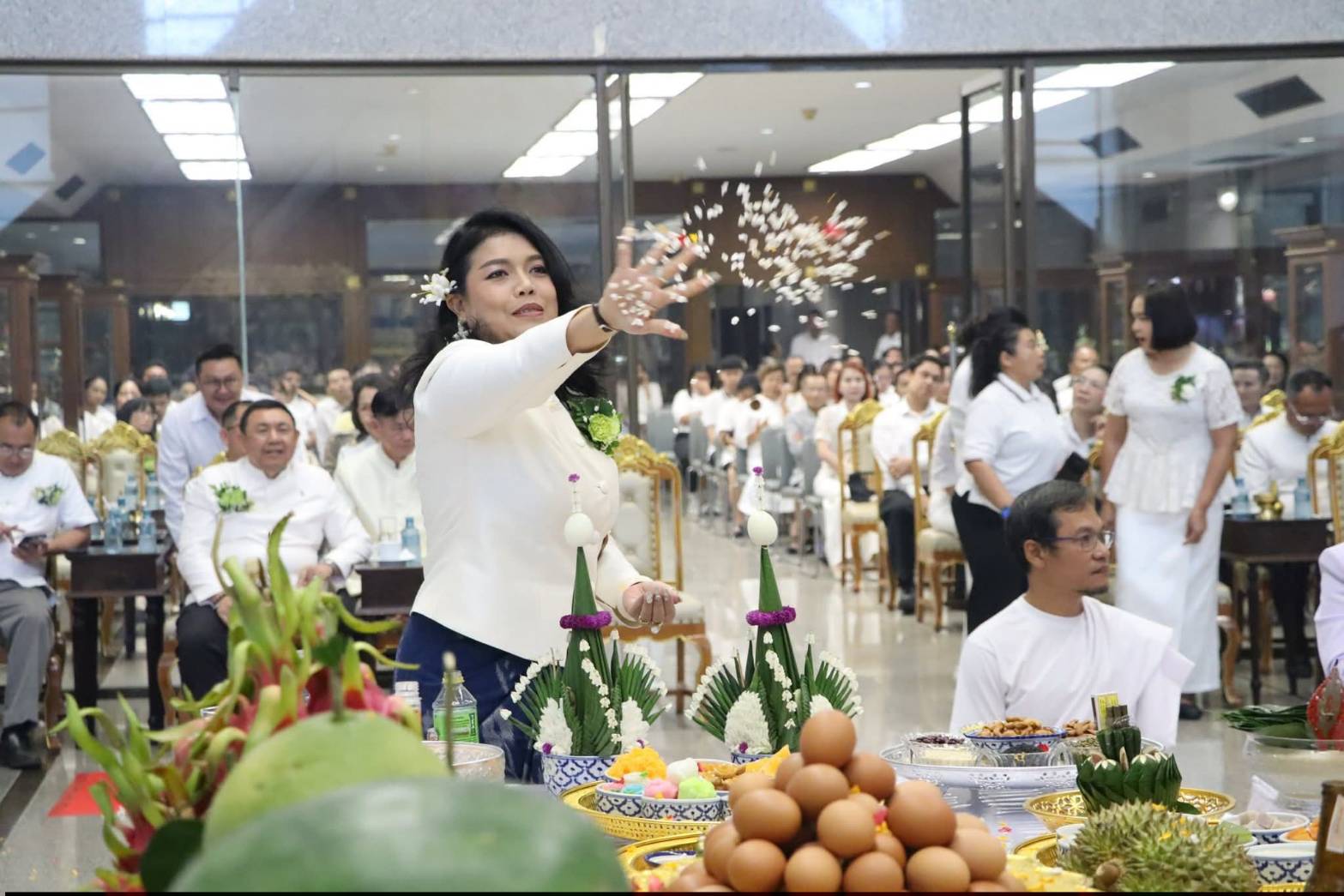 title - ศูนย์ส่งเสริมและพัฒนาอาชีพเสริมนอกภาคการเกษตร โดย สำนักงานการปฏิรูปที่ดินเพื่อเกษตรกรรม จัดโครงการพัฒนาบุคลากรเพื่อเพิ่มประสิทธิภาพการดำเนินงานด้านศิลปหัตถกรรม กิจกรรมไหว้ครูช่าง ณ ชั้น 2 อาคารพระมิ่งขวัญ ศูนย์ส่งเสริมและพัฒนาอาชีพเสริมนอกภาคการเกษตร (ศูนย์ศิลปาชีพบางไทรฯ (เดิม))